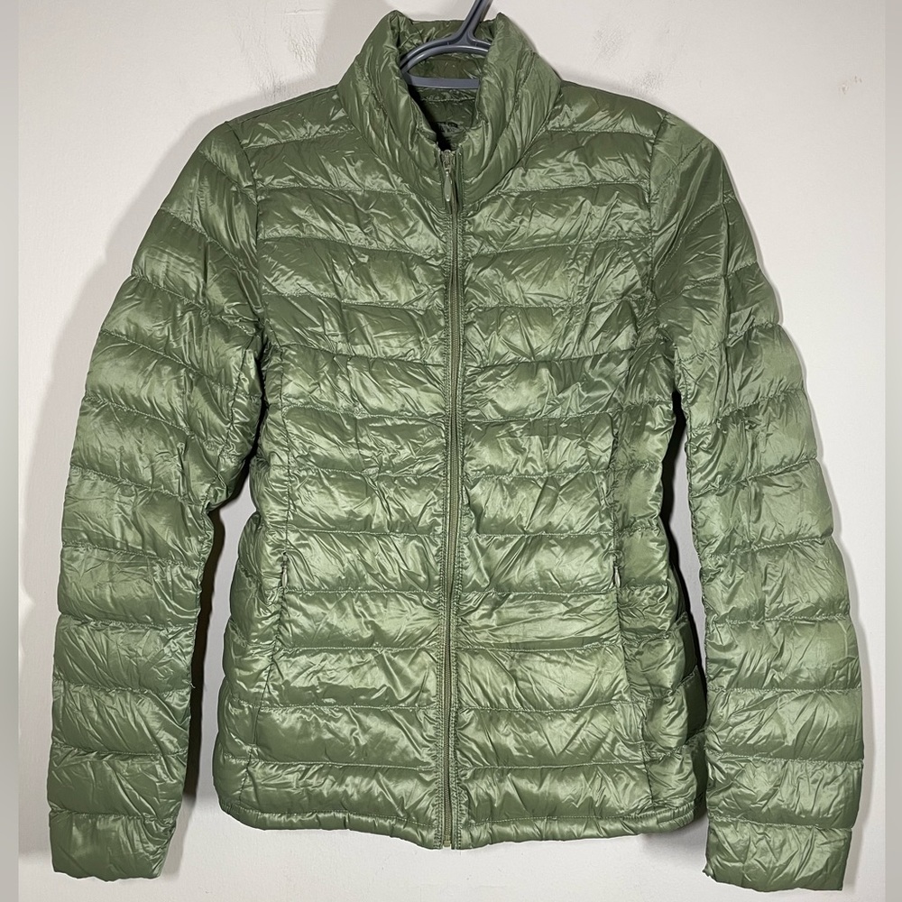 Uniqlo Ultra Light Down Jacket size XS